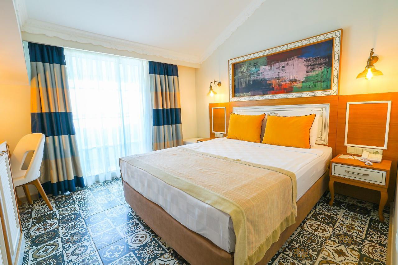 Crystal Club World Of Colours Hotel Bogazkent Eksteriør billede